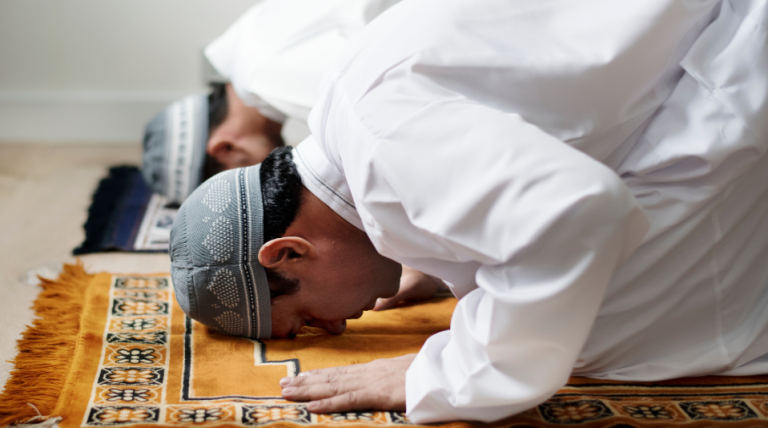 Living as a Practising Muslim – Halal & Haram, Islamic Manners & Lifestyle Guidance